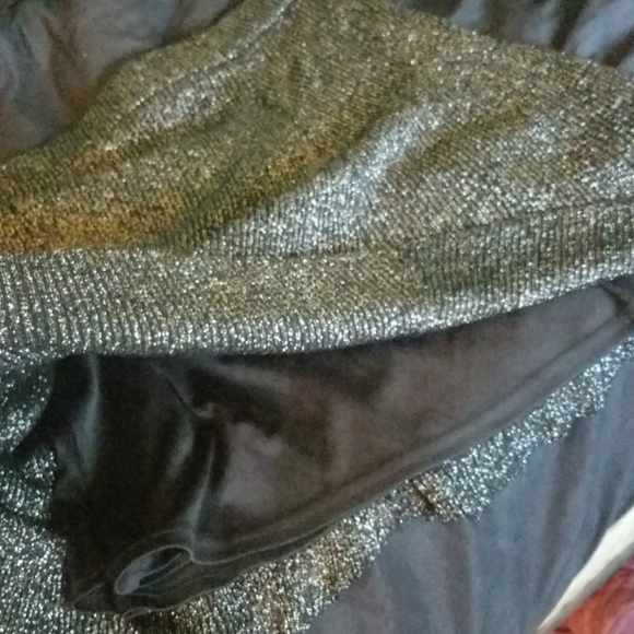 Skirt - Picture 3 of 4